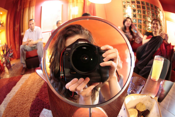 Lee más sobre el artículo Mírate al espejo y verás lo que funciona para tu web.